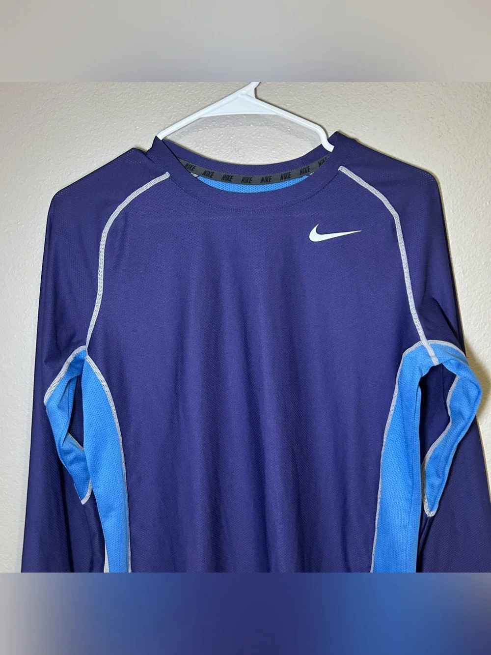 Nike Dri Fit Purple Blue Mesh Swoosh Logo Long Sleeve Training Shirt Kids Sz XL